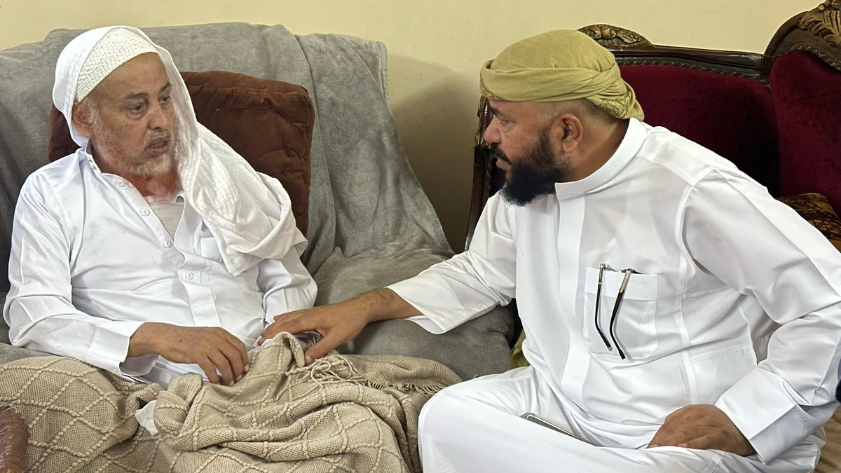 قمنا اليوم بزيارة ابو مسيرة القران وأخ شهيد القران انه الداعية والخطيب الشيخ سعد حنتوس فقدمنا له واجب العزاء وزيارة المريض نسأل الله له ولنا حسن الختام وان يرحم شهيد القران الشيخ #صالح_حنتوس