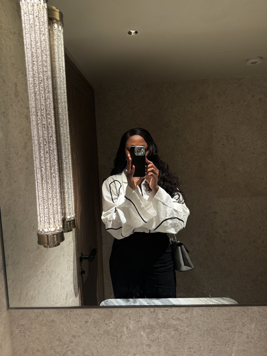 Hi Dubai ❤️ Back to my city

Favour will always confuse those who only understand hustle. Diligence is powerful, but without favour, you’ll keep striving. I wasn’t trying to be seen, I was trying to see myself

You keep looking for proof, I’m aiming for the peace only Jesus gives