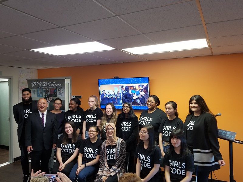 csinews's tweet image. Flashback Friday to the Girls Who Code CSI Tech Incubator in 2019.

#WeAreCSI