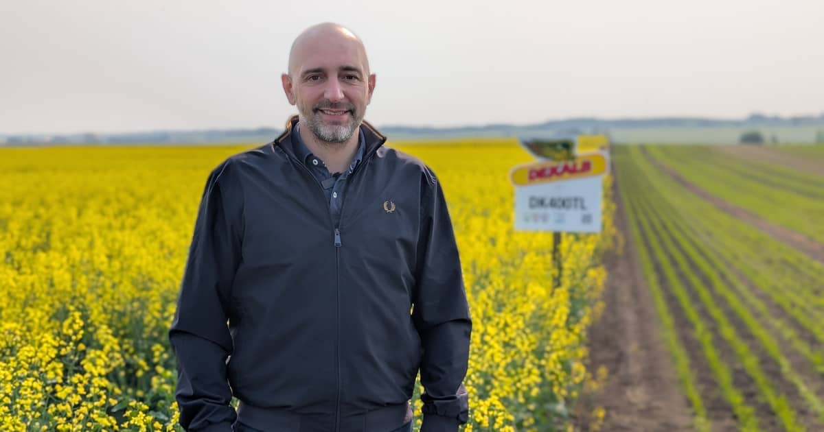 realagriculture's tweet image. Bayer is enhancing its DEKALB canola lineup to meet farmer demand for high yields and disease resistance while investing in low-carbon biofuel crops like camelina. Learn more about their R&amp;amp;D efforts: ow.ly/9qqc50WuWG0 #cdnag #biofuels