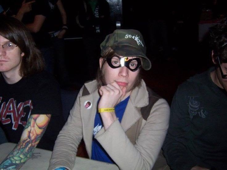 fobfidgetspinah's tweet image. patrick stump is like a good muppet design do understand what i mean?