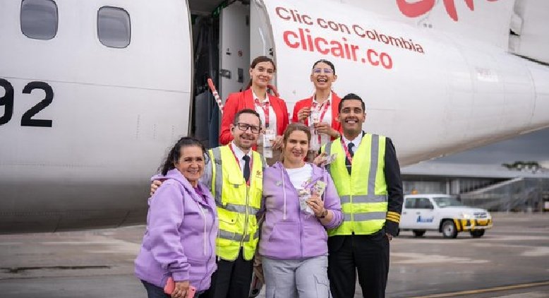 Maria Paulita Campo (@marialajoker) on Twitter photo Buenas tardes a todos ❤️❤️ y a La Aerolínea ❤️❤️ <a href="/ClicAir_/">Clic Air</a> que distribuyó por primera vez Artonitas, un producto de la paz, elaborado por mujeres emprendedoras de Asodeleite en el marco del proyecto <a href="/Paissana_co/">PaisSana</a> del <a href="/fcolombiaenpaz/">Fondo Colombia en Paz</a> para apoyar víctimas y firmantes <a href="/Wilmerlealp/">Wilmer Leal Pérez</a> Buenas tardes a todos ❤️❤️ y a La Aerolínea ❤️❤️ <a href="/ClicAir_/">Clic Air</a> que distribuyó por primera vez Artonitas, un producto de la paz, elaborado por mujeres emprendedoras de Asodeleite en el marco del proyecto <a href="/Paissana_co/">PaisSana</a> del <a href="/fcolombiaenpaz/">Fondo Colombia en Paz</a> para apoyar víctimas y firmantes <a href="/Wilmerlealp/">Wilmer Leal Pérez</a>