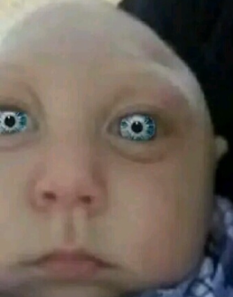 PedroManX89's tweet image. I shaved my beard after a year and now everyone is looking at me like i have a baby face