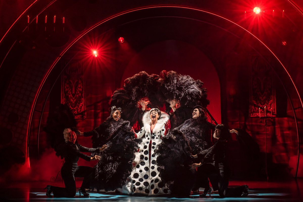 ATDazzles's tweet image. After a run at Regent’s Park and a UK tour, 101 Dalmatians returns to London for a season at Eventim Apollo.
Though it has its moments, ultimately, the whole thing proves a bit too rough.
Read @SwindySam92's ⭐️⭐️ review:
allthatdazzles.co.uk/post/review-10…