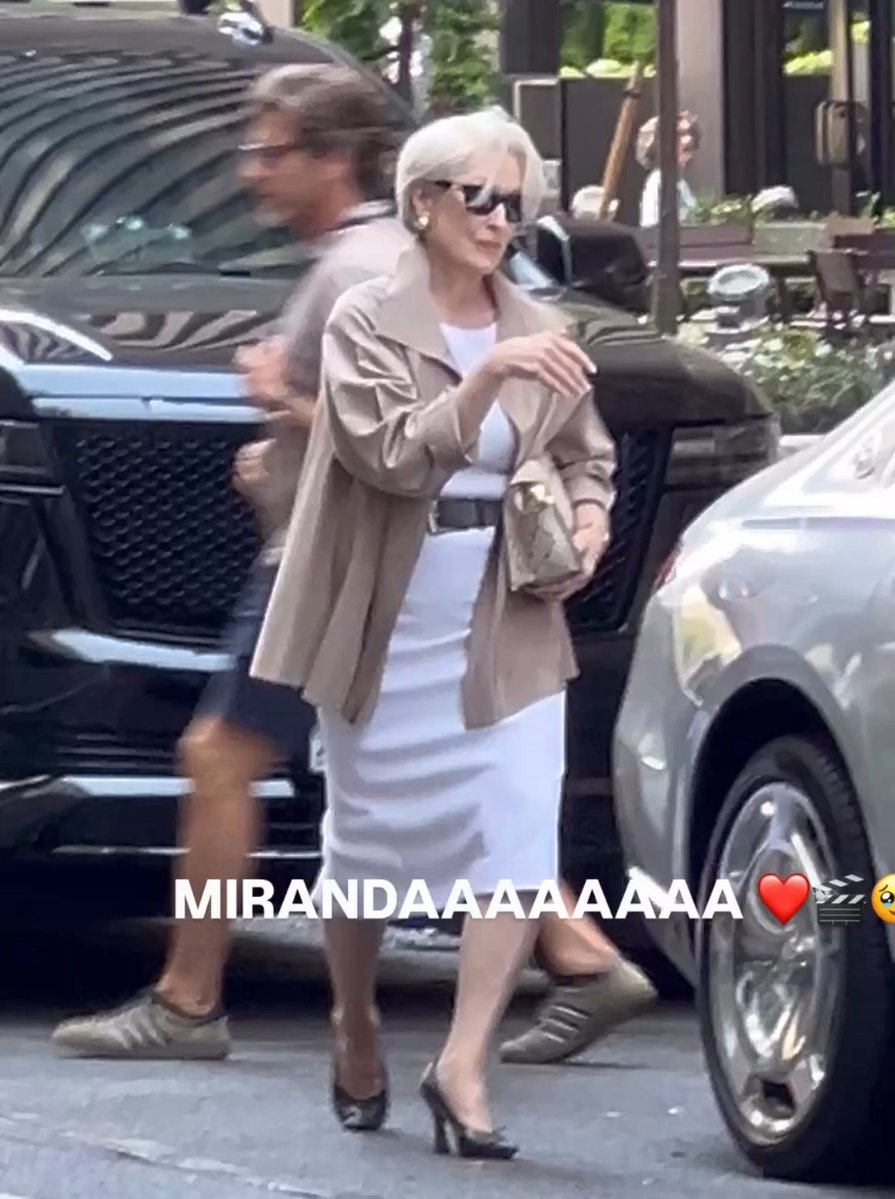 kellmanstreep's tweet image. she just keeps eating everyone up outfit by outfit