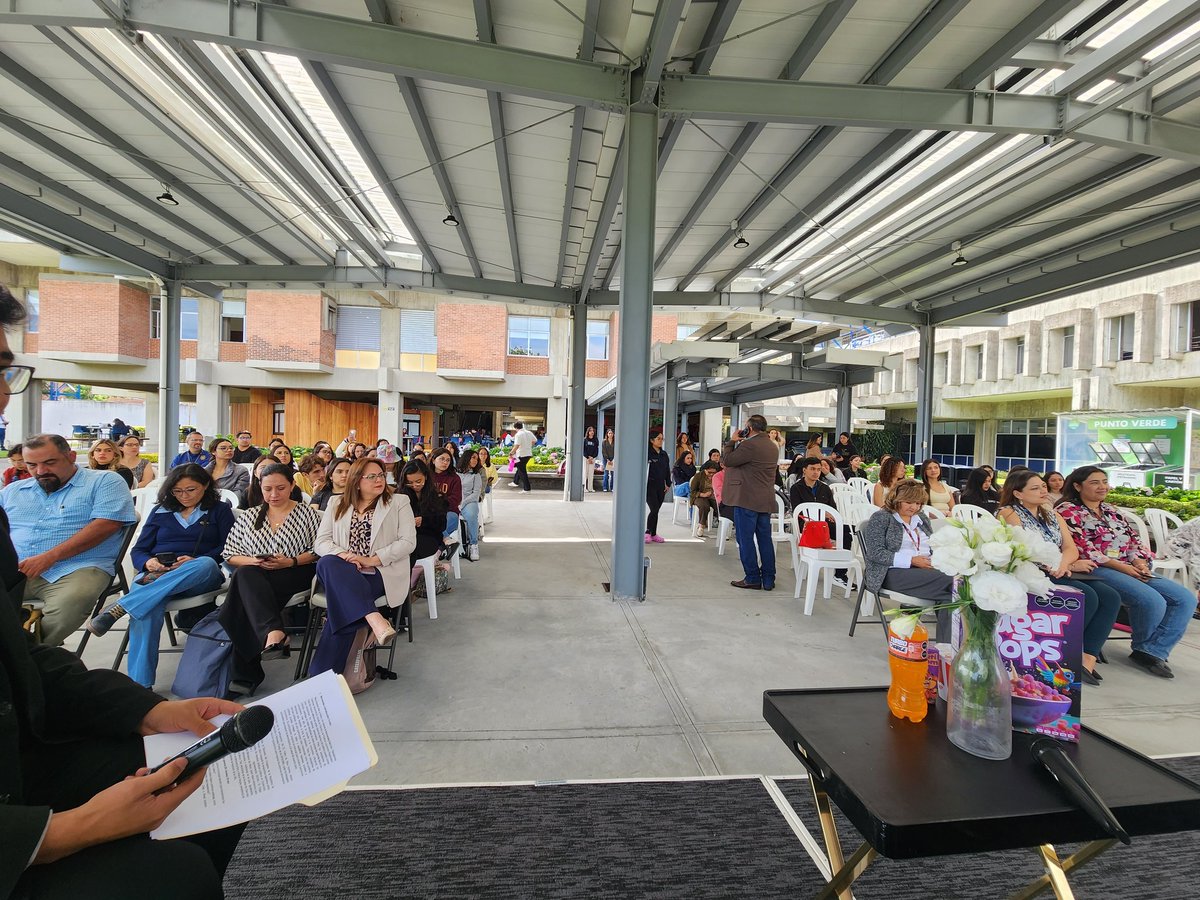 ALCsinhambre's tweet image. 🇬🇹 Presidente del Frente Parlamentario contra el Hambre de Guatemala @jajofd, expuso sobre iniciativa 5504 “Ley de Promoción de Alimentación Saludable” en foro de @U_Landivar 👨🎓
🙌En el encuentro, se entregaron +6.000 firmas de apoyo ciudadano
#AlimentaciónPrimero siempre!