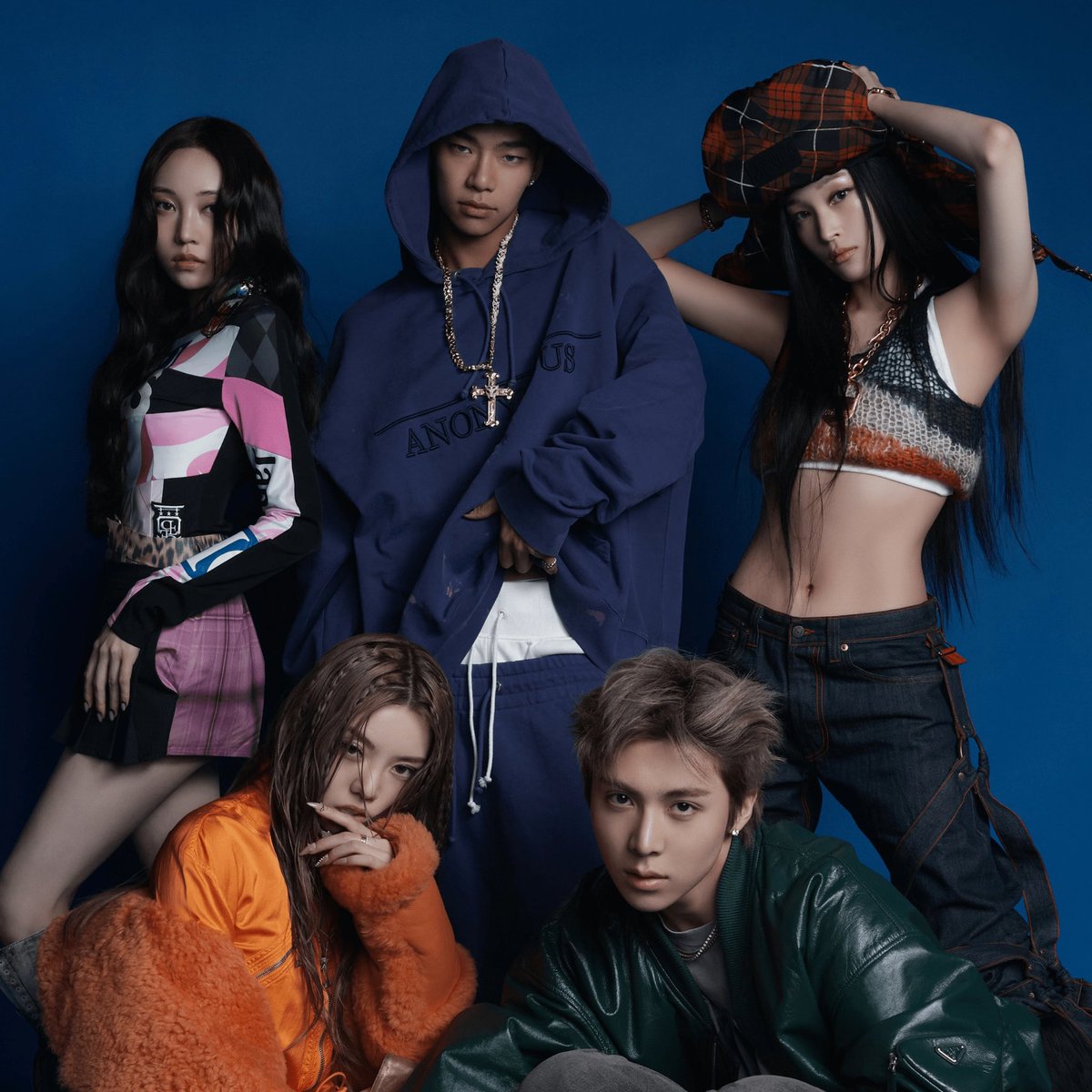 chartsadp's tweet image. [INFO] @ALLDAY_PROJECT #ANNIE shared that she was the first member of the team. She’s known and been apart of the project since 2023, and she was always super excited because it was a fresh &amp;amp; somewhat rare concept.

#ALLDAYPROJECT #올데이프로젝트