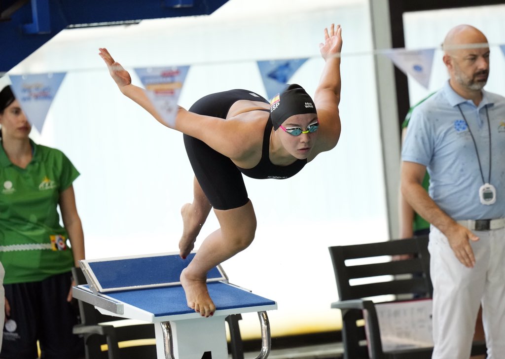 COE_es's tweet image. 🥈🥈 ¡NO PARAMOS!
Dos platas más en la piscina de @skopje2025. Alberto Madrid y María Santana se suben al segundo escalón del podio en las pruebas de 100 m mariposa y 200 m estilos, respectivamente.
¡Enhorabuena, @rfen_oficial!
#EYOFSkopje2025 #ReadyToShine #ElCorazónDeEspaña