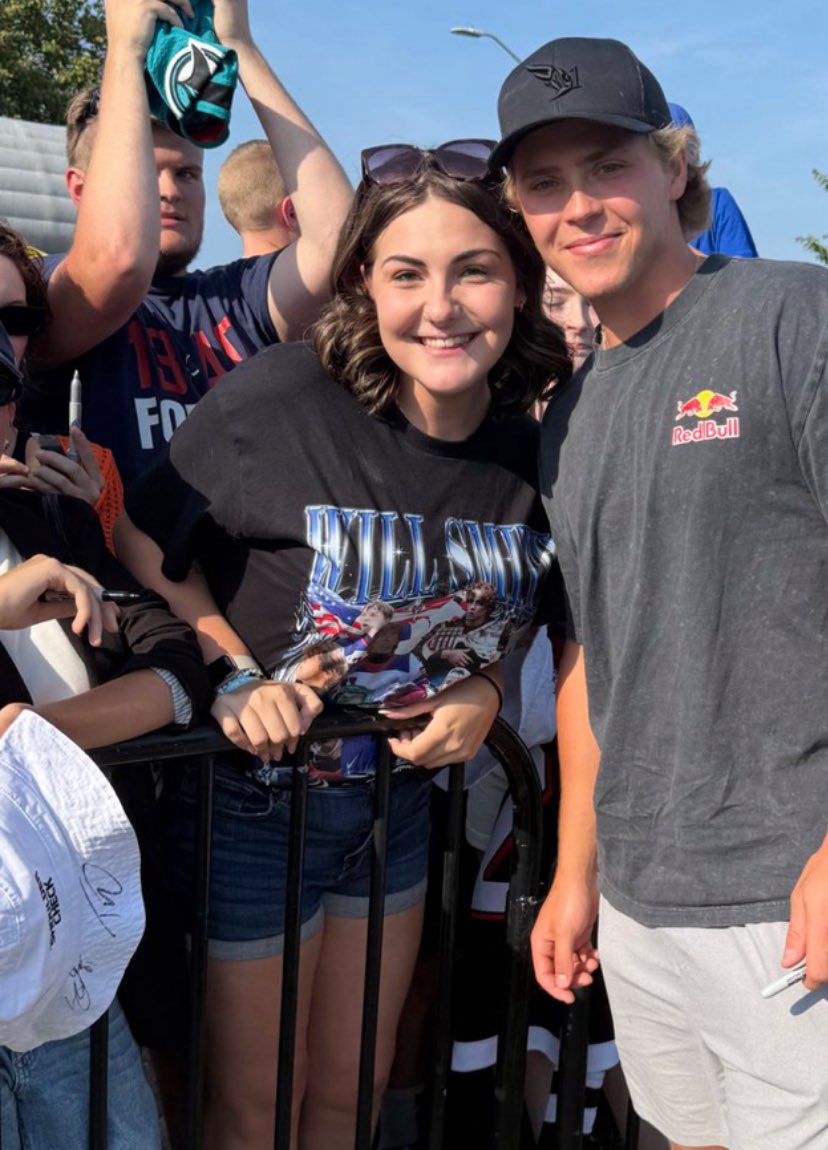 ceetunee's tweet image. don’t care about will or trevor. HELLO MADISON 😍😍😍😍 you guys are cropping out the wrong people