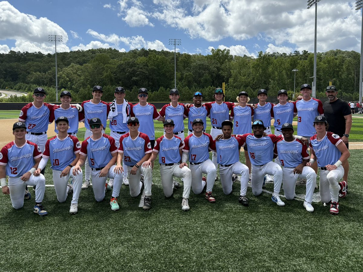PrepBaseballMS's tweet image. Big bats come alive today as Team Mississippi (2-0) collects 14 hits in an 11-5 win over Oklahoma.
No soft areas in this lineup! πͺπ»
Highlights coming!
#PBFG25 || @prepbaseball