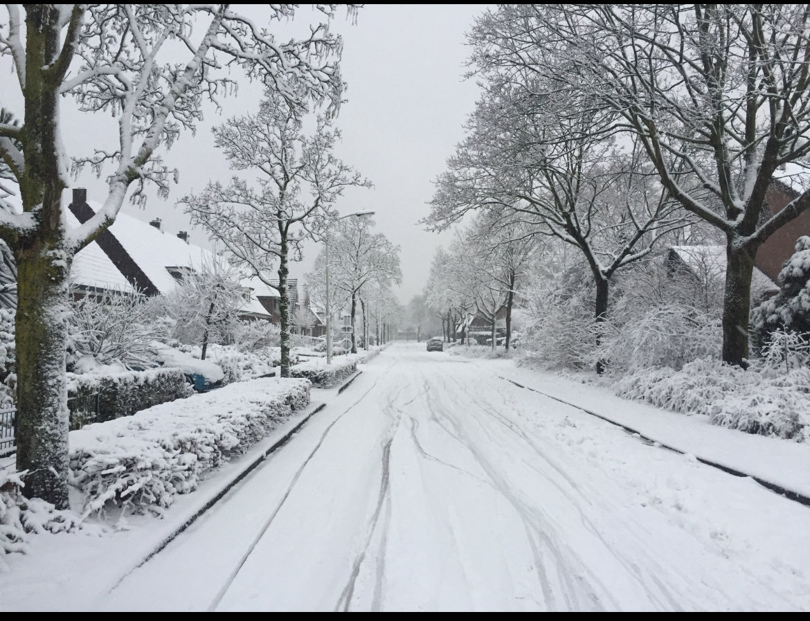 Nog eventjes beste volgers, dan is het weer winter. #sneeuw #winter #Doetinchem