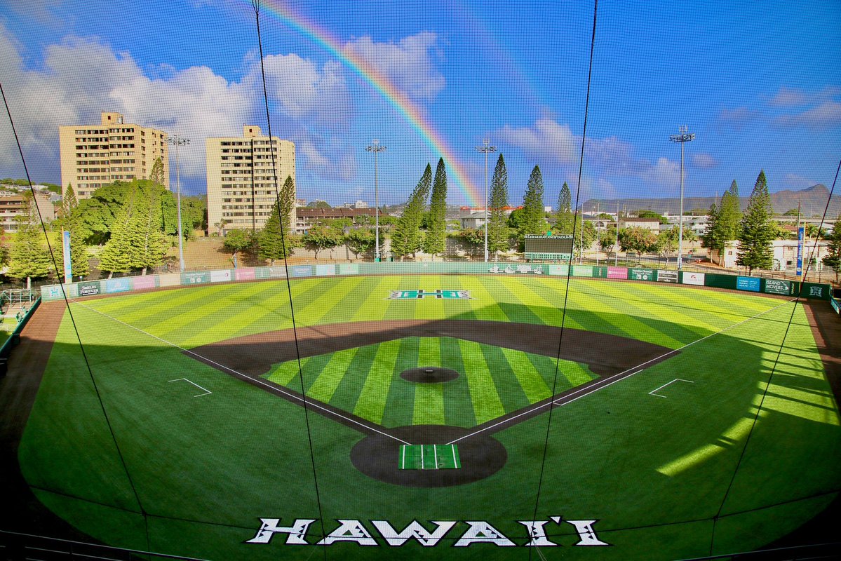 Garrett_Greco13's tweet image. Last Stop: Honolulu, Hawaii 📍 #AGTG 

@CoachTwohig @Kzune24UH