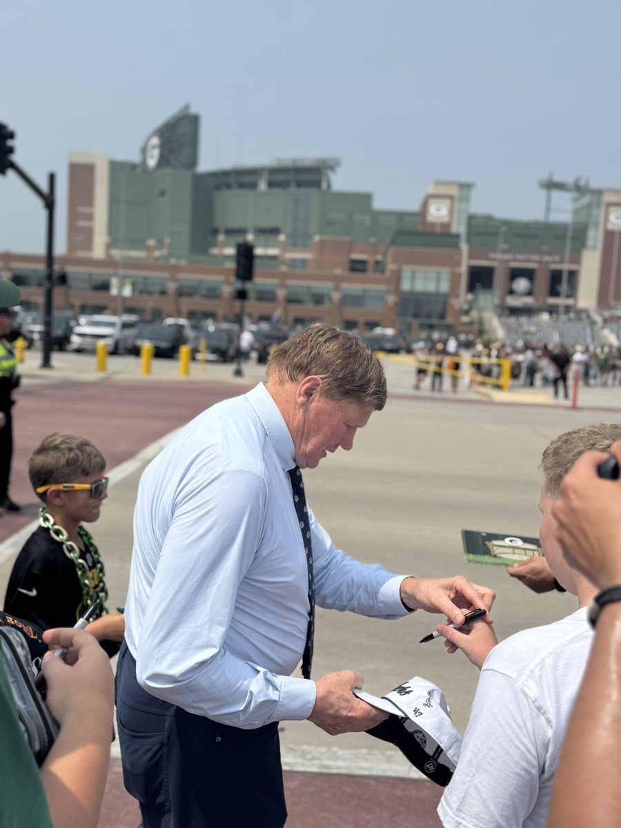 KyleMalzhan's tweet image. Mark Murphy — the man of the day in Titletown.