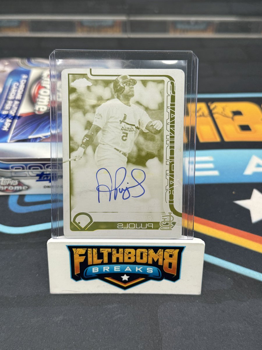 FILTHBOMB DEFIES THE ODDS! 🤯

Mike pulled TWO Chrome Legend Autograph Printing Plates — David Ortiz &amp; Albert Pujols — from the SAME CASE of 2025 <a href="/Topps/">Topps</a> Chrome.

Hobby odds? 1:93,832 for ONE. Pulling two? That’s Filthbomb magic. 💣
