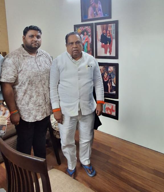 san_x_m's tweet image. Atul Subash is gone. But his younger brother Bikas refuses to stay silent.
He is fighting for justice. For truth. And for the little boy Atul left behind.
From filing complaints to battling in courtrooms, from facing threats to meeting lawmakers, Bikas is doing what every…