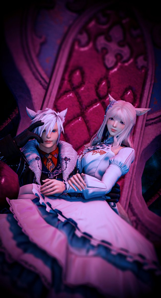In your shadow I dwell, in your heartbeat I reign.

#ffxivgpose #miqote #couple #nyamoments