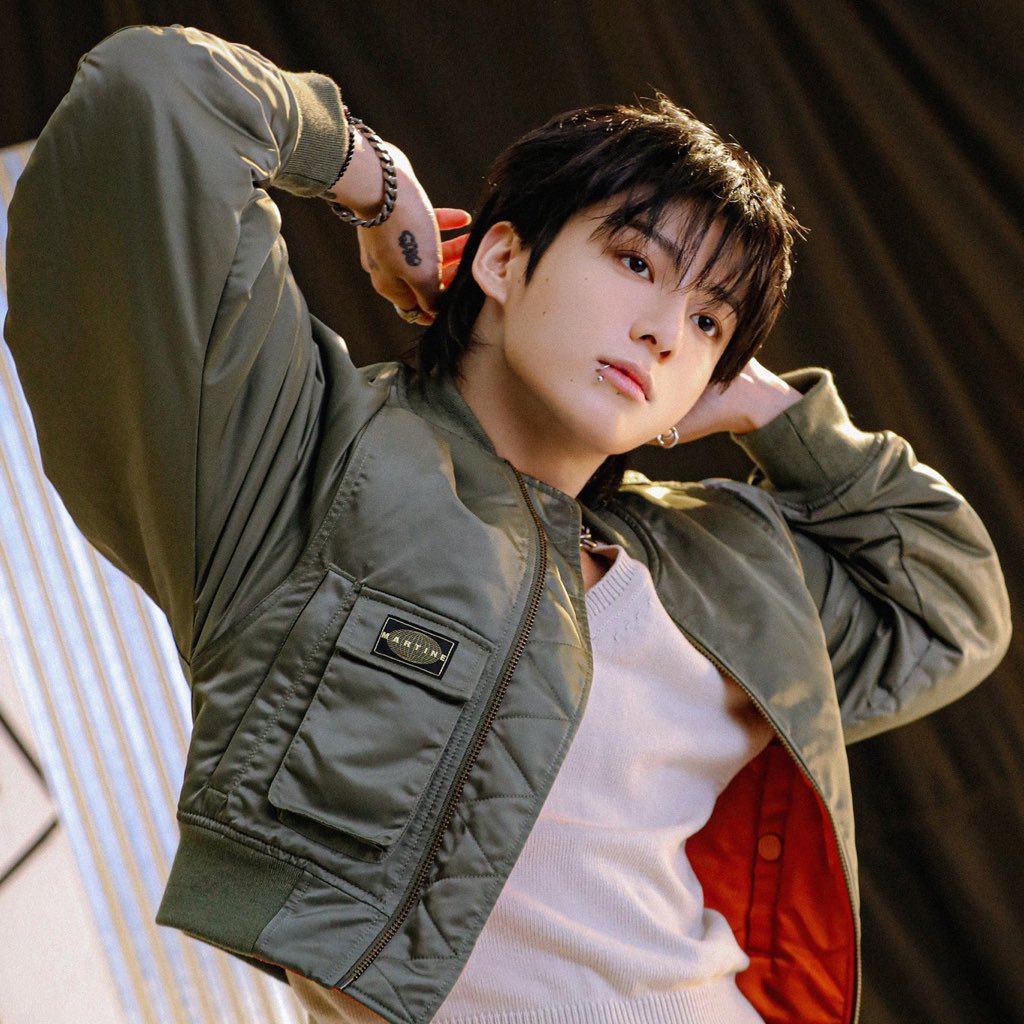 btschartsdailyc's tweet image. 📊| #Jungkook’s “Golden” extends it’s record as the FIRST album by K-soloist to spend 90 consecutive weeks in the Spotify Global Weekly Top Albums Chart!
CONGRATULATIONS JUNGKOOK