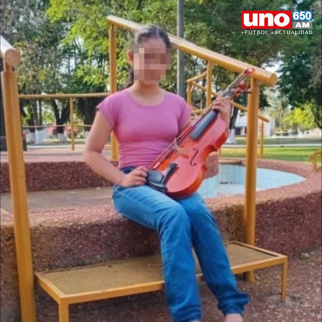UNO650AM's tweet image. #URGENTE 🔴| Capturan al adolescente de 17 años, hermano del principal sospechoso del crimen de Melania
👉 El menor de edad fue detenido hace instantes en Yegros y será trasladado al Juzgado de Caazapá.
🔴Escuchá EN VIVO: radiouno.com.py
📲WhatsApp: (0976) 650-650.…
