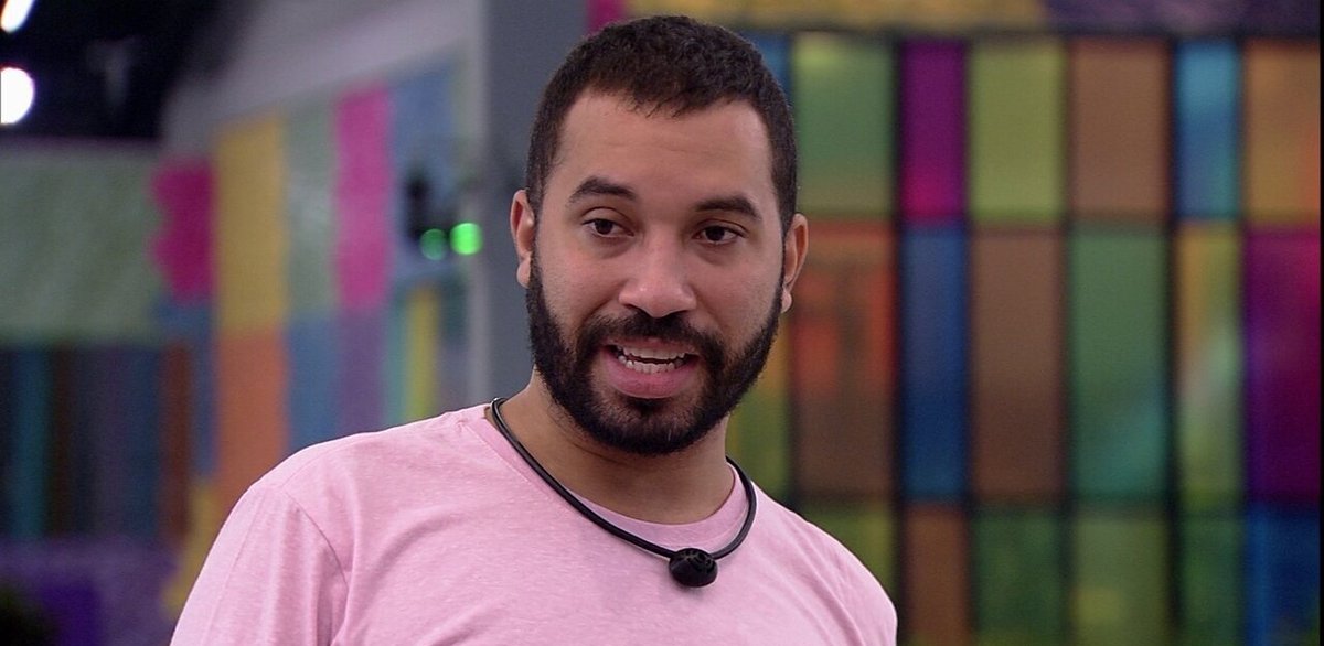 pamplona_bru's tweet image. Talvez esses ex-BBBs jamais aceitem ir para a Fazenda, mas uma coisa é certeza: esses seriam os ex brothers que mais renderiam o entretenimento nosso de cada dia no reality rural. Concordam?
#AFazenda17 👀