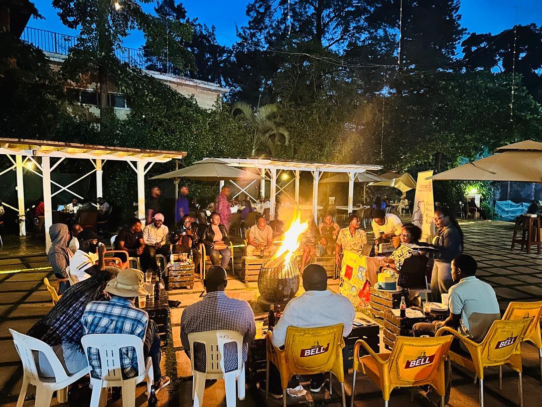 RotaryKiwatule's tweet image. This evening, Rotarians from the Rotary Club of Kiwatule joined our baby club, the Rotaract club of Kampala the Core, for a vibrant fellowship at Tales Lounge.
The evening featured an engaging group discussion on gender perceptions in maternal and child health.