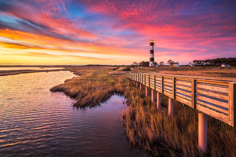DaveAllenPhoto's tweet image. Sunrise over the Bodie Island Lighthouse in the beautiful Outer Banks of North Carolina.  Hope y&apos;all get into something fun this weekend! 📷  #OBX