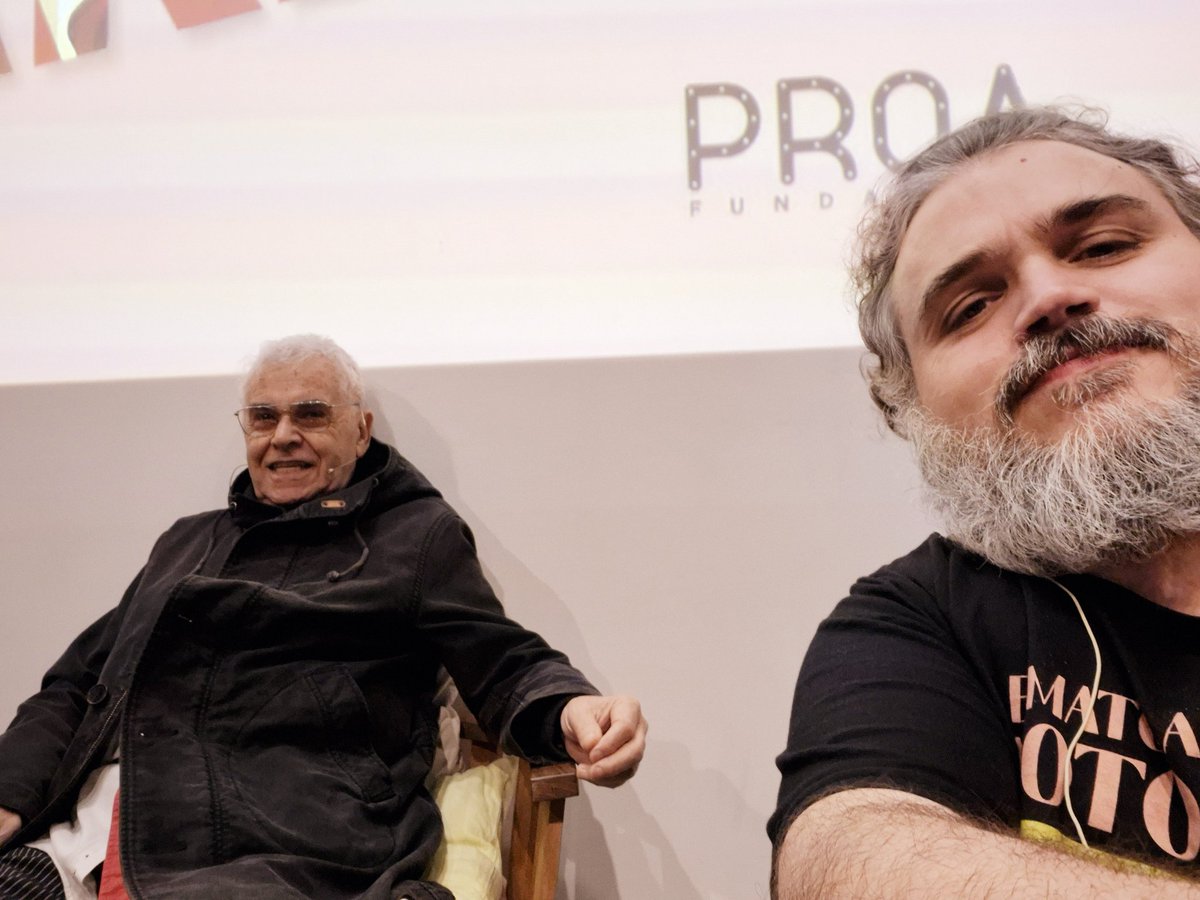 diegot_rror's tweet image. Jornada increíble con el gran Edgardo Giménez en Fundacion Proa hablando de cine, erotismo camp e incomodidad queer.
