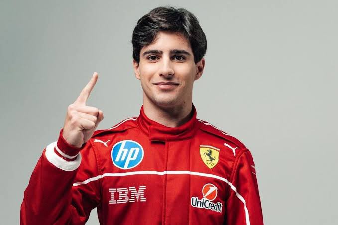 EstagiariodaF1's tweet image. MONTANHA RUSSA 🎢
Rafa Câmara faz segundo tempo no quali da F3, tem volta deletada, mas direção de prova reconsidera e recupera volta do brasileiro
Rafa larga em P2 na corrida principal, e em P11 na Sprint na Bélgica 🇧🇪