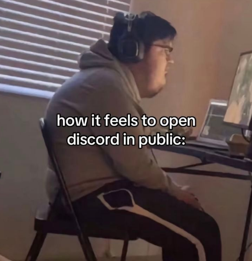 UFGllc's tweet image. I feel like a loser every time I open it in public.