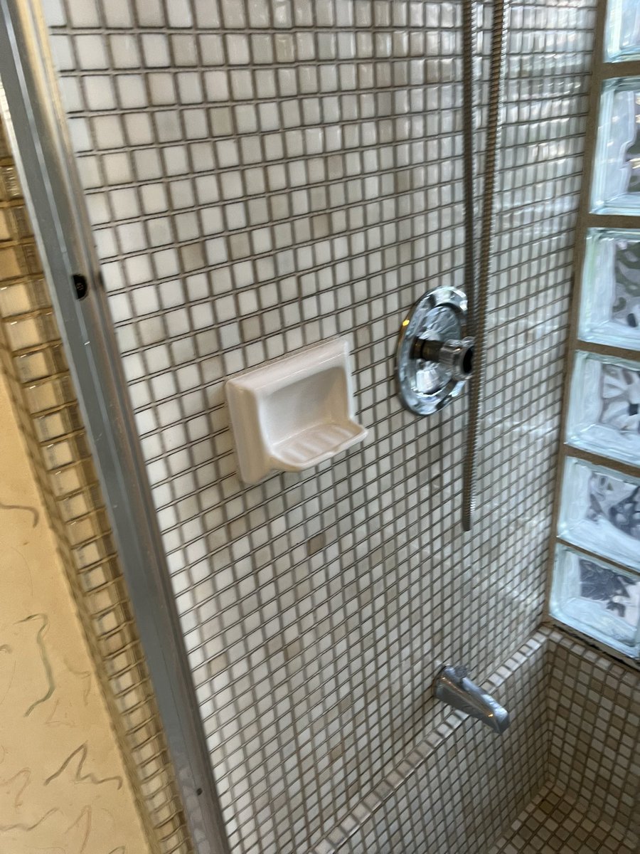 YvetteCraddock's tweet photo. How do you make this outdated, confined guest bathroom functional and beautiful?

Well, check out these before and afters. 

P.S. Glass block details are back!

Photos-Mark Karlstrom

#interiordesign
#guestbathroomremodel
#guestbathroomtile
#CaliLiving https://t.co/nR27CBwqCr