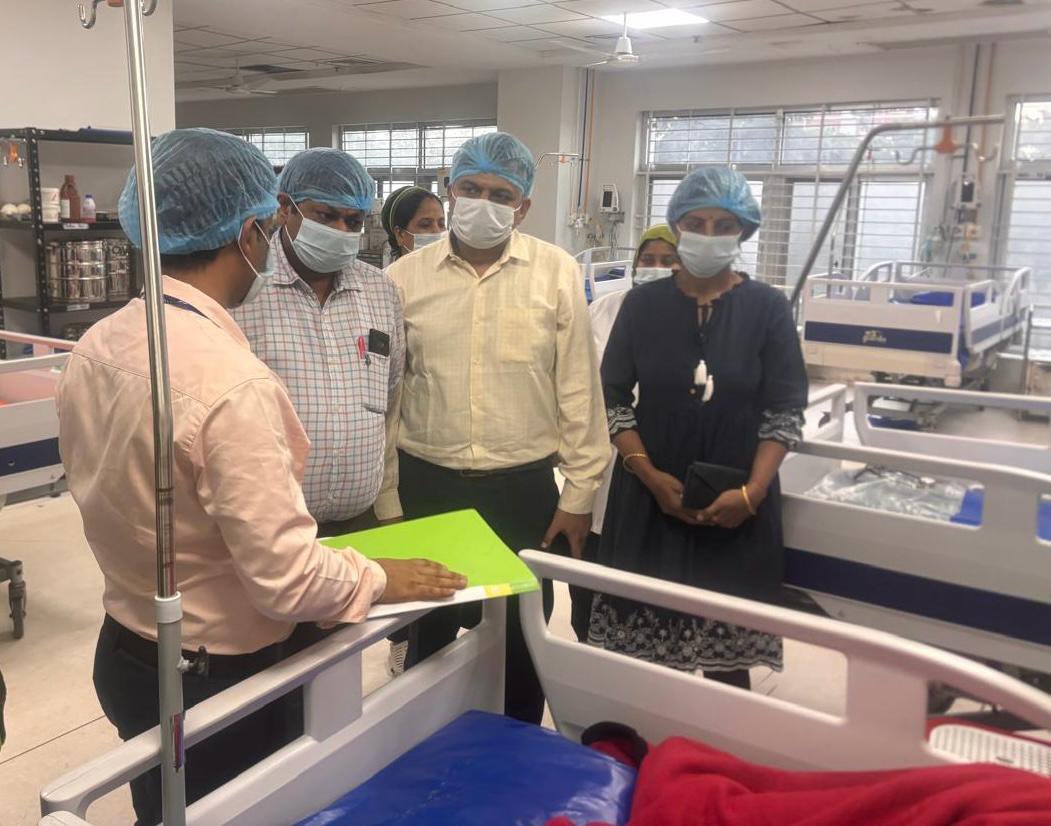 AdityaRajKaul's tweet image. Indian Medical Team currently visiting Bangladesh continued their mission to provide medical support to Bangladesh authorities for treatment of critically injured patients in the aftermath of the plane crash of July 21 at Milestone School and College in Dhaka. Today, the team…