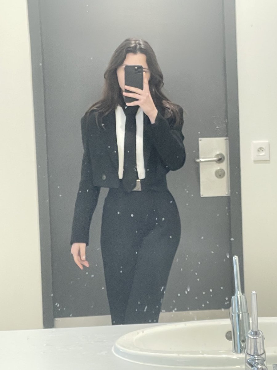 et on en a rien à foutre de vos avis 🫶🏼