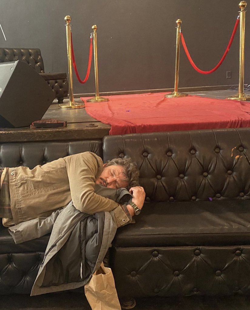 djarinspascal's tweet image. he has to lay down on set or he will die
