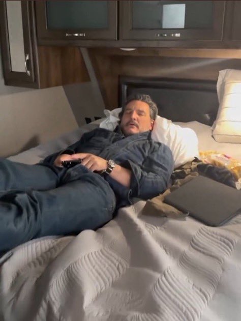 djarinspascal's tweet image. he has to lay down on set or he will die