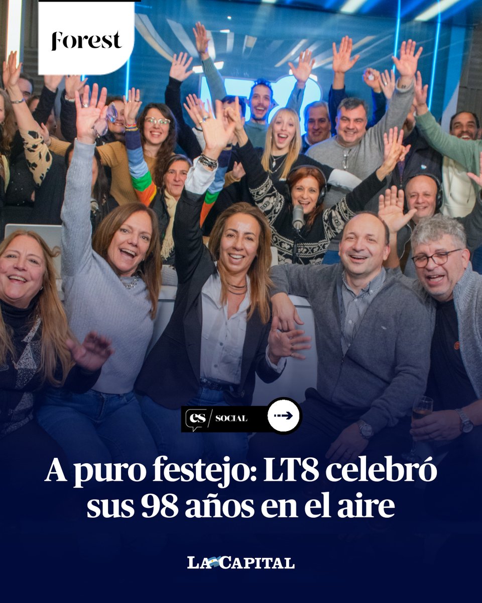 lacapital's tweet image. 🎉🎊 ¡ LT8 CUMPLIÓ AÑOS Y LO FESTEJARON A LO GRANDE! 🎉🎊
🎂 La emisora, una de las más importantes de la ciudad, festejó su aniversario con nuevos estudios, trasmisiones especiales recordando su historia y anécdotas y un brindis como cierre de los festejos.
🎭 El teatro…