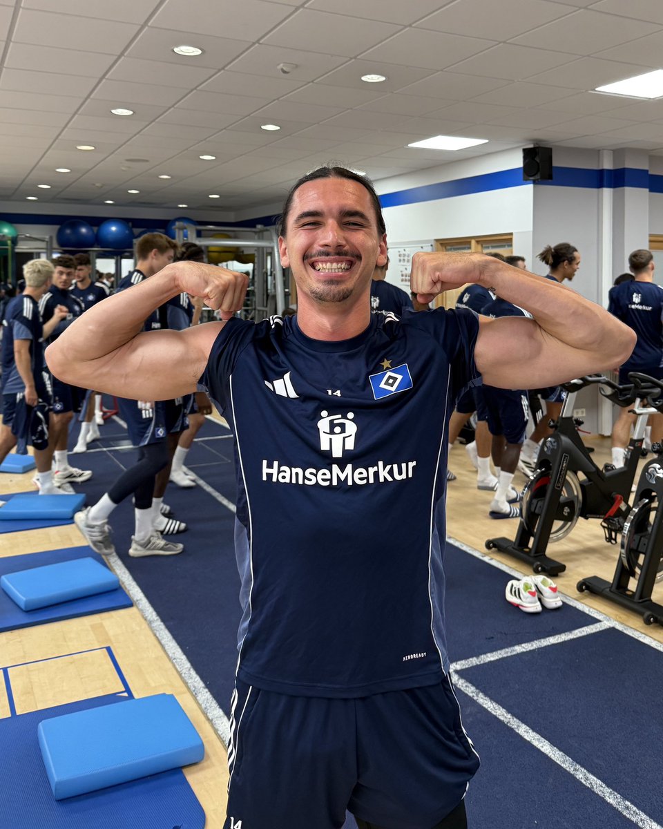 HSV's tweet image. Stabilen Freitagabend euch allen! 💪

#nurderHSV