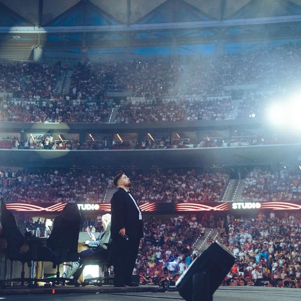 🧵 || Quedan menos de 24h para que empiece la Velada del Año V. 

Pero antes vamos a recordar los momentos más icónicos de las ediciones anteriores! 👀