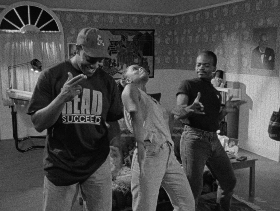 Zeinabu irene Davis’ spellbinding Compensation (1999) is a film I’ve been wanting to catch for a while! I found it deeply moving, a multifaceted interrogation of love, race &amp; inclusion across different timelines - she tackles weighty themes with a quiet, poignant sensibility!