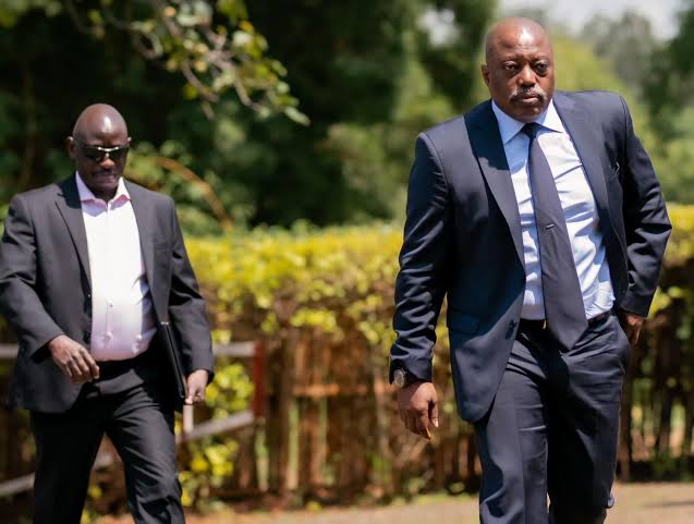RDC_Times's tweet image. "Pensez-vous vraiment que dans ce Pays, vous aurez la paix en excluant Joseph Kabila ?"