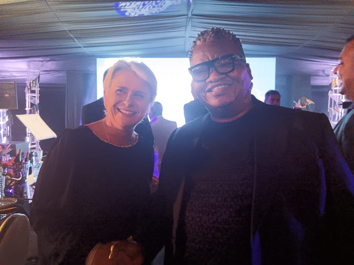 eThekwiniM's tweet image. City Manager, Musa Mbhele attended the roof wetting ceremony and launch of the Oceans Residential Apartments tonight. Developer and investor, Vivian Reddy led a spectacular launch of the North Tower amid an excited group of property owners, investors and stakeholders. Mbhele…