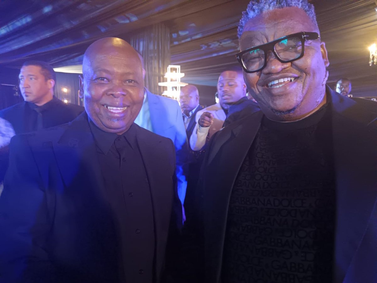 eThekwiniM's tweet image. City Manager, Musa Mbhele attended the roof wetting ceremony and launch of the Oceans Residential Apartments tonight. Developer and investor, Vivian Reddy led a spectacular launch of the North Tower amid an excited group of property owners, investors and stakeholders. Mbhele…