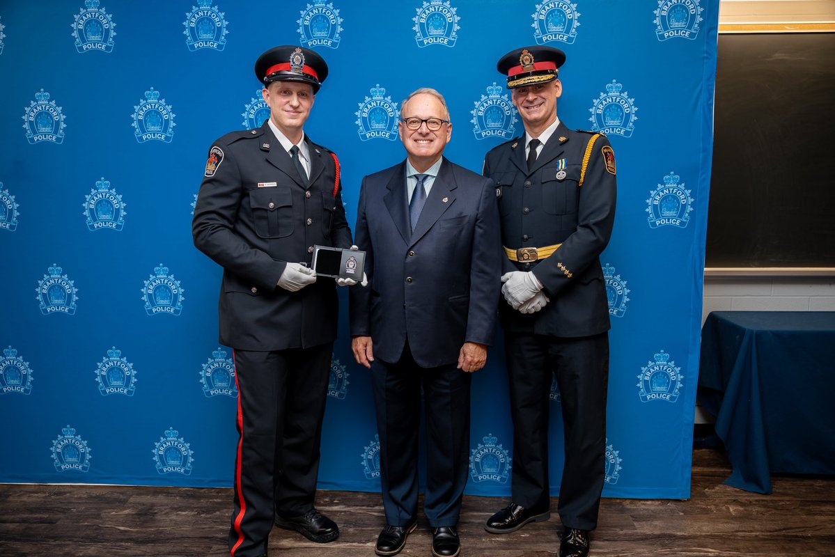 TeamKerzner's tweet image. Jason, Justin, Jacob, and Andrew,

It was a privilege to visit @BrantfordPolice to attend the badging ceremony for the newest members of Ontario’s policing family. Congratulations on this achievement. I wish you successful and fulfilling careers as you serve your community. On…