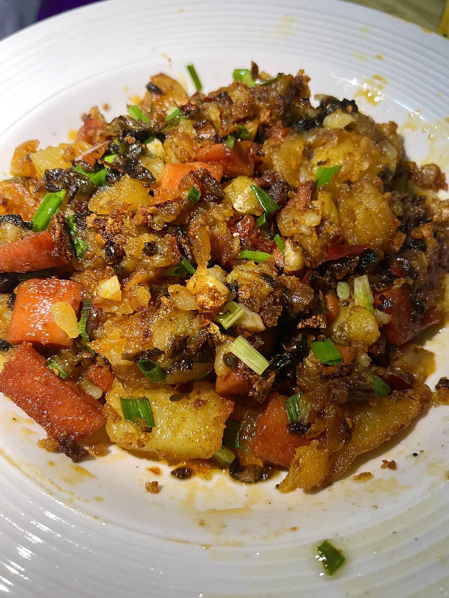 真·凌晨炒菜（抖音刷到博主做锅巴洋芋视频  翻身起床实践一下