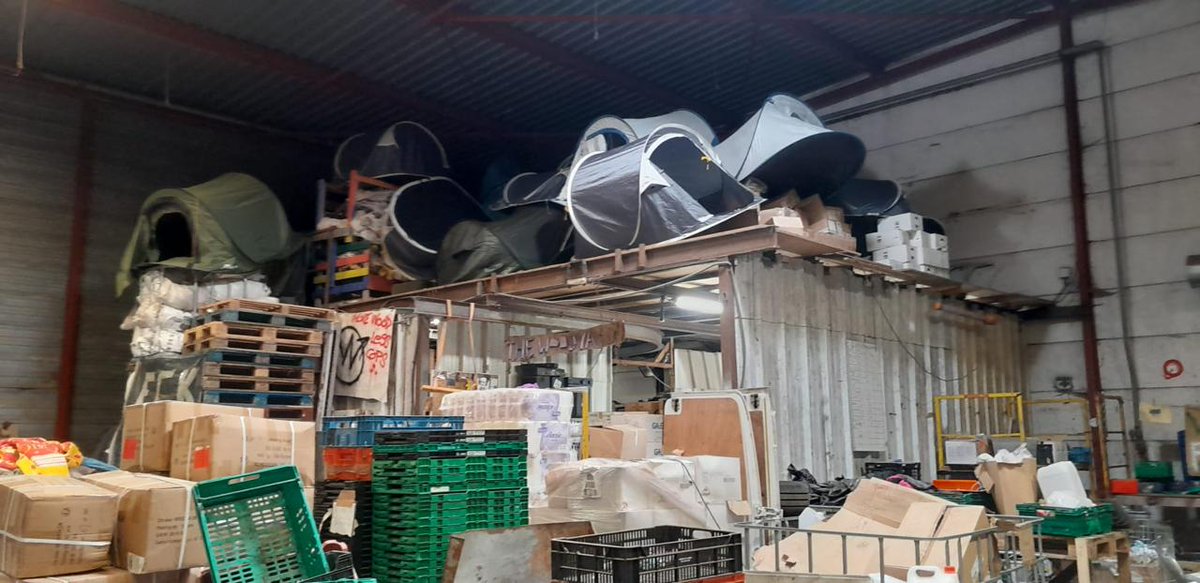 MeltingPotEU's tweet image. Abriendo Fronteras a #Calais, l’ultima frontiera
La tappa principale dell'annuale carovana nella città simbolo delle frontiere europee
Riccardo Bottazzo @RiBot26
Come di consueto nei suoi viaggi, @CMigranti ha portato i lenzuoli della memoria
meltingpot.org/2025/07/abrien…