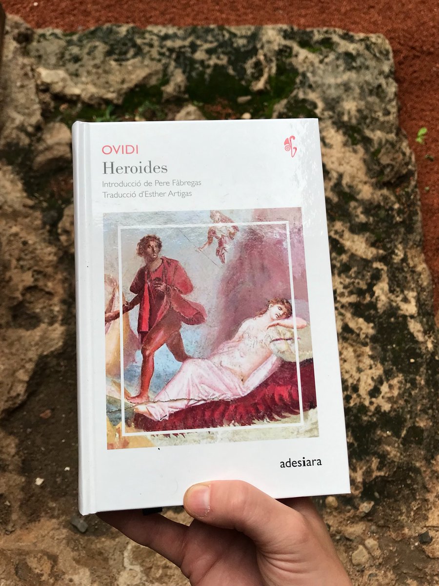 ADESIARAEDITORI's tweet image. Aquest estiu podeu llegir els poemes de Catul, que acabem de publicar, però també podeu optar pel gran poeta romà de l’amor. En aquest llibre deliciós, Ovidi explora, amb una fina ironia, els sentiments, les emocions i els turments que provoca i sempre provocarà el jogasser Eros.