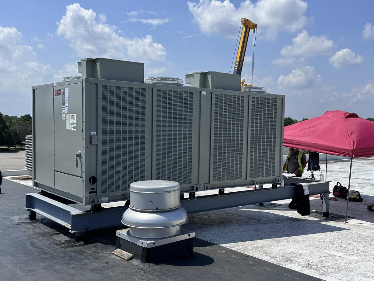 Big changes are underway at Davidson! As part of Phase 1 of the Master Facilities Plan (MFP), a brand-new HVAC system is being installed in the Aux Gym.