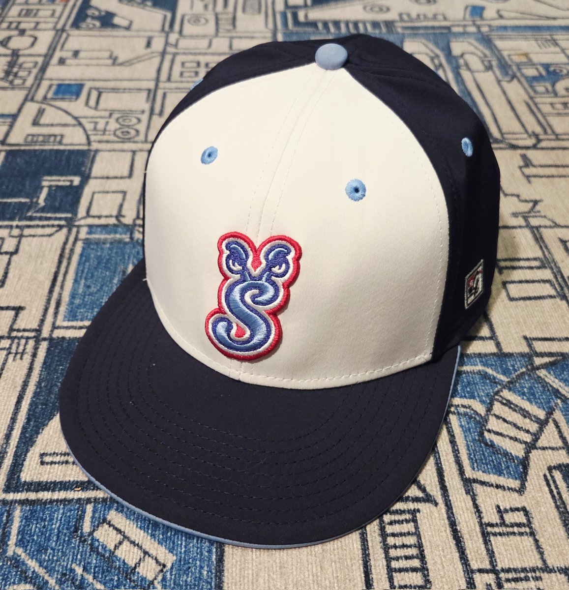 MinorLeagueNerd's tweet image. Today's Unaffiliated Friday #capoftheday is the @SluggersGLSCL of @GLSCL. #HatTwitter
