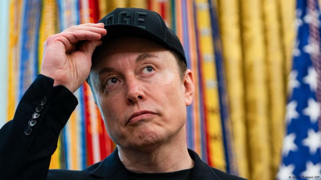 In the fall of 2022, Elon Musk personally instructed a senior engineer in the California office of SpaceX to turn off Starlink satellite communication in certain regions of Ukraine at the time of the counteroffensive of the Armed Forces of Ukraine. This is reported by Reuters