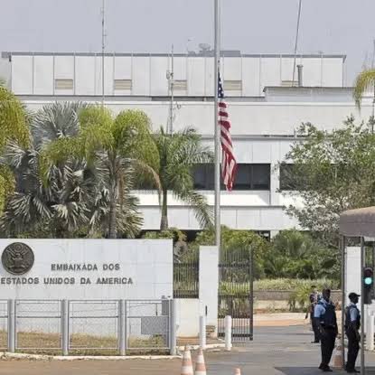 🚨BOMBA: Embaixada dos EUA no Brasil inicia leilão de todos os itens, indicando fechamento do Consulado e fim da relação diplomática com o país.