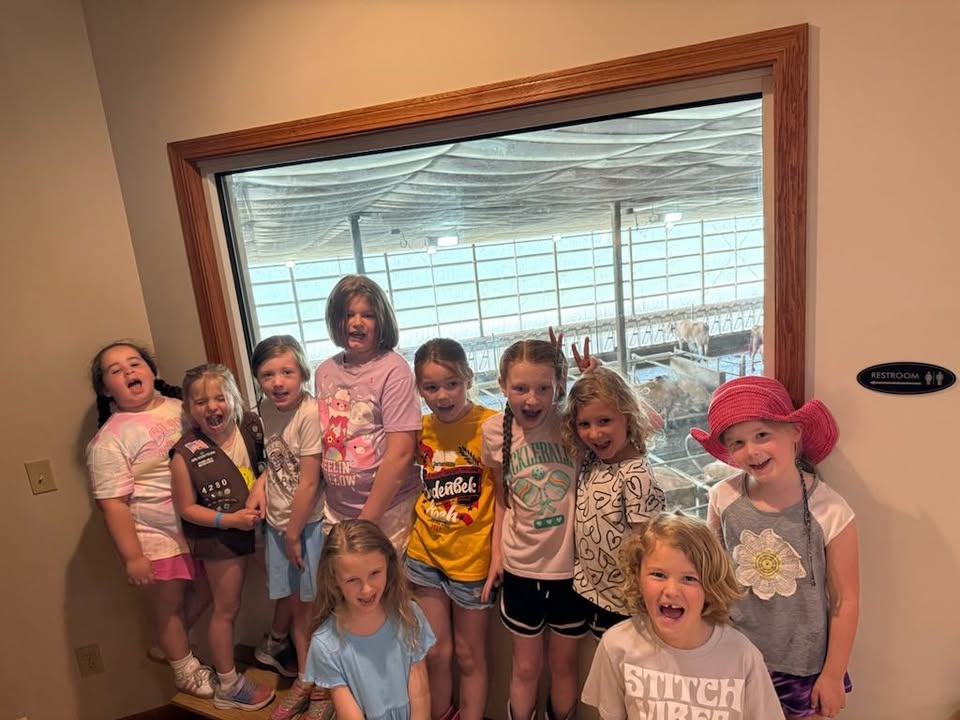 Troop 4280 took an exciting trip to Cinnamon Ridge Farms where they learned how to make butter! 🧈🐮