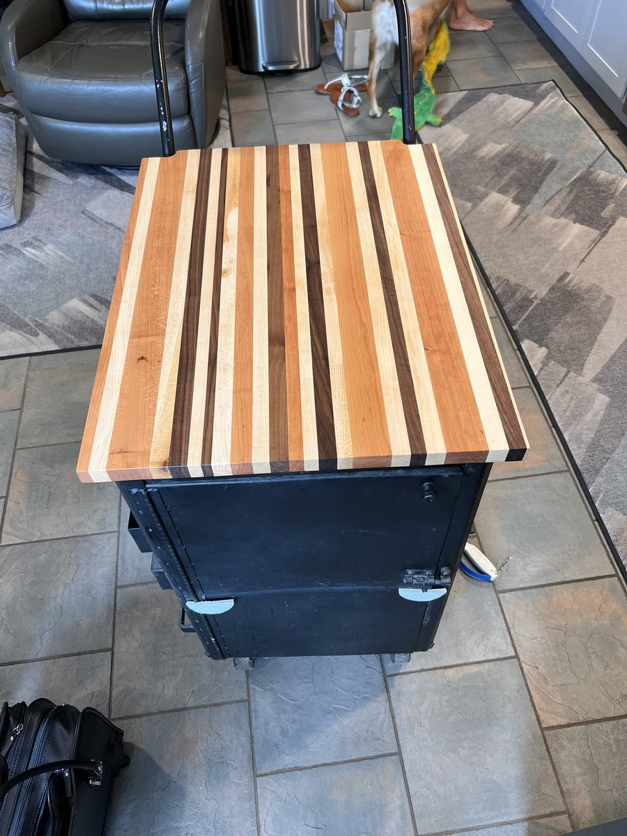 WanbergDylan's tweet image. Before and after of the butcher block top for a meal prep cart. The wood is Maple, Cherry and walnut.
